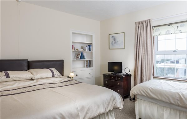 Homer Farm torrington triple spacious bedroom. Homer Farm torrington triple spacious bedroom.